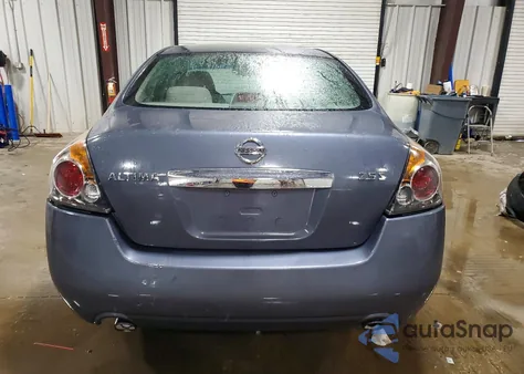 2010 Nissan Altima Base z USA, uszkodzony, nr VIN 1N4AL2AP8AC102011